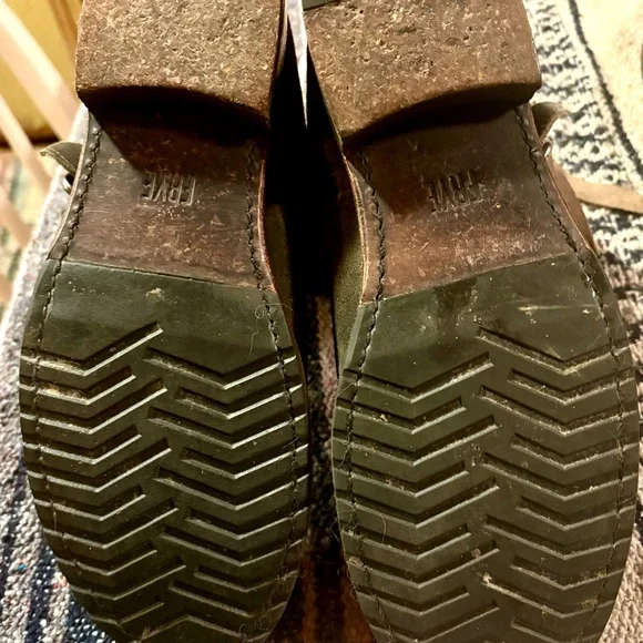 ‘Frye Veronica Strappy Triple Buckle Rustic Distressed Short Suede Boots Size 9’ - Picture 7 of 16